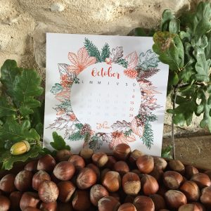 calendrier d'octobre à imprimer, motif feuilles d'automne