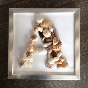 tableau de Coquillages lettre A by Matao